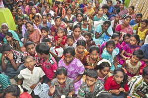 Enfants indiens et leurs mères